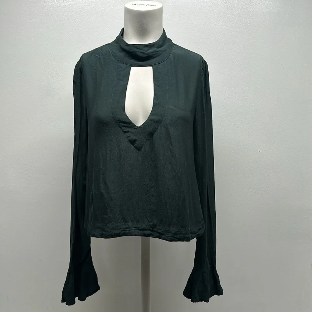Free People Blouse Long Sleeve Keyhole Neck Crop Top Lightweight Green Size XS